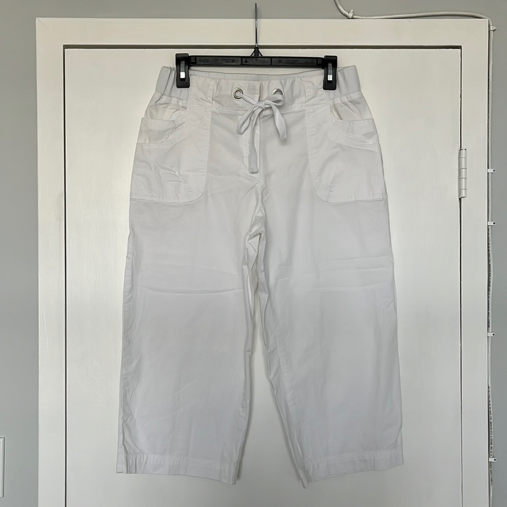 White Cropped Pants